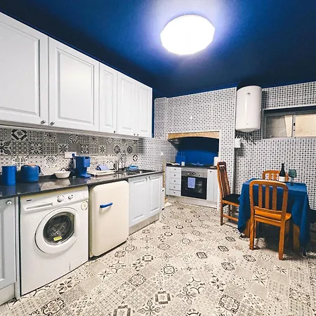 Bicaense Blue 1 Лісабон